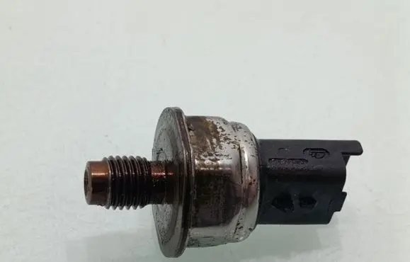 Peugeot 5008 Fuel pressure sensor 9663305480
