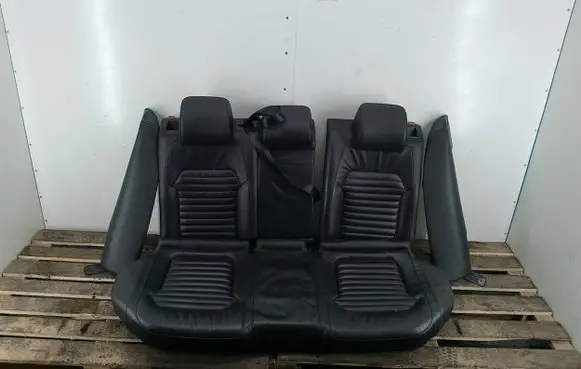 Volkswagen PASSAT B7 Second row seats 