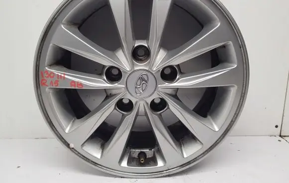 Hyundai i30 R15 alloy rim 