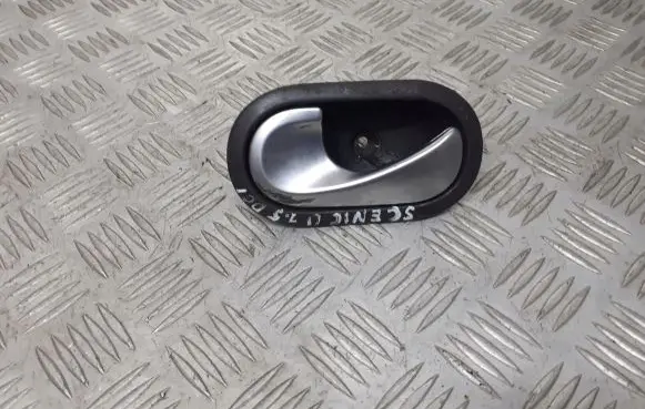 Renault Scenic II - Grand scenic II Rear door handle trim 8200028487
