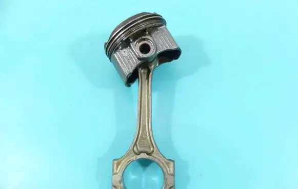 Piston