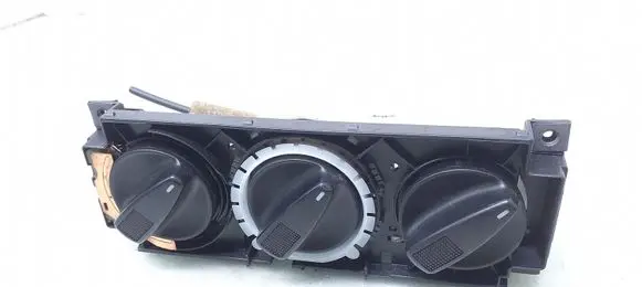 Volkswagen Polo III 6N 6N2 6NF Climate control unit 1H0819045C 1H0820045C