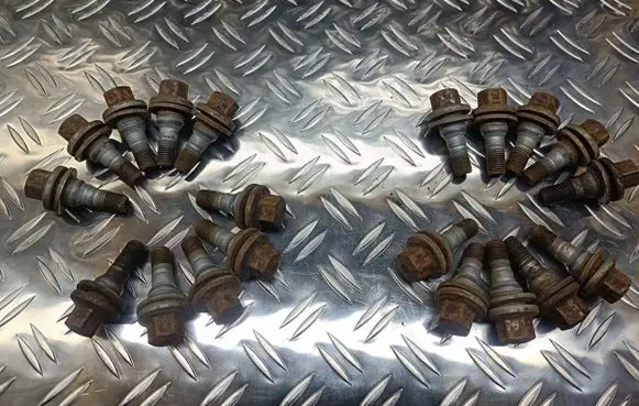 Citroen C5 Nuts/bolts 