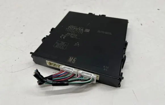 Toyota RAV 4 (XA50) Keyless (KESSY) go control unit/module 8999042360