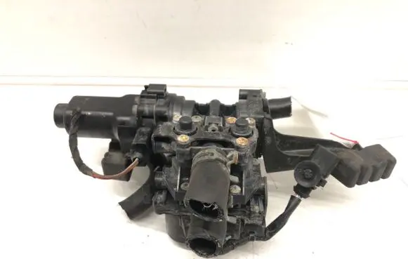 Volkswagen Phaeton Coolant heater control valve D1959617B