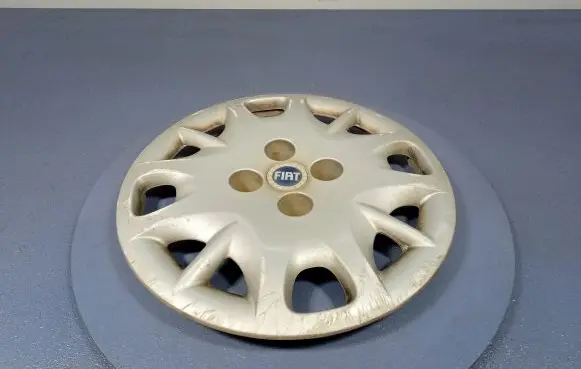 Fiat Albea R17 wheel hub/cap/trim 46769830