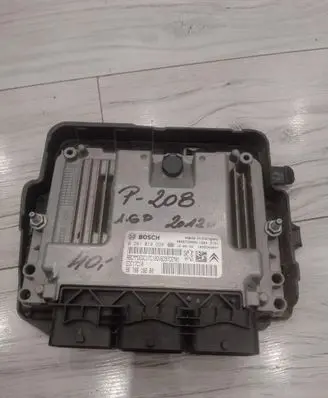 Peugeot 208 I Engine control unit/module ECU 0281018228