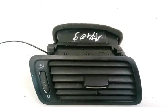Volkswagen PASSAT B6 Dash center air vent grill 05704001 05704-001