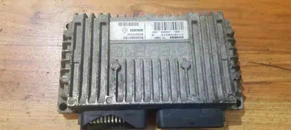 Renault Megane II Engine control unit/module 8200394105 8200272204