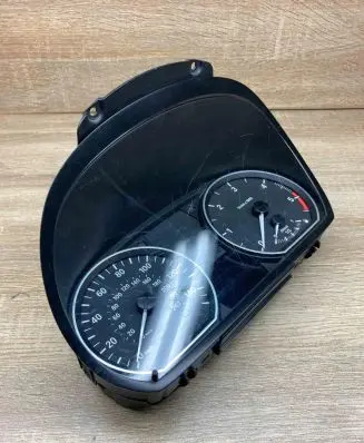BMW 1 E81 E87 Speedometer (instrument cluster) 9242333 2154619