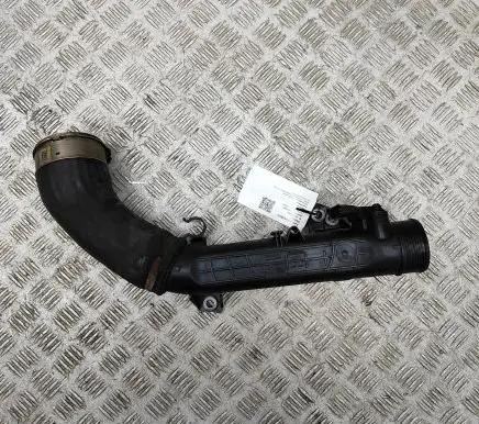 Volvo XC60 Intercooler hose/pipe 31422153 31422152