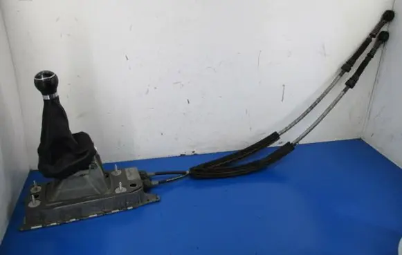Volkswagen Touran I Gear shift rod 1T0711049M