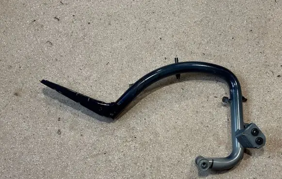 Tailgate/trunk/boot hinge
