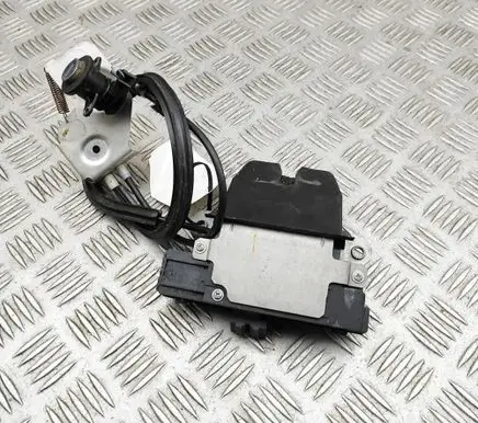 Ferrari California F149 Tailgate/trunk/boot lock/catch/latch 9412520 82035300
