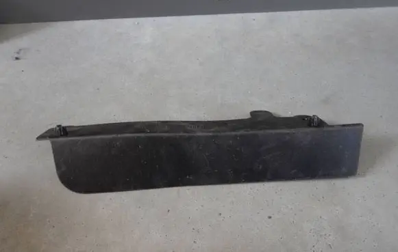 Renault Megane IV Front bumper lip 622573590R