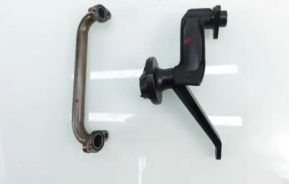 Volkswagen PASSAT B6 Oil pump 032H203A 03H115251