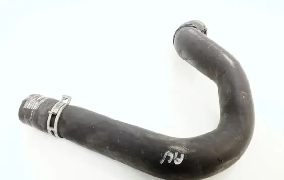 Peugeot 607 Engine coolant pipe/hose