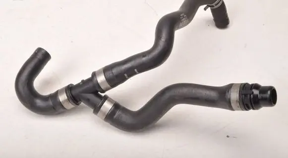 Volvo S90, V90 Engine coolant pipe/hose 31439894