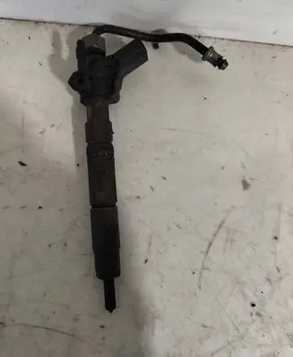Mercedes-Benz C W204 Fuel injector A642070 0445115 050914