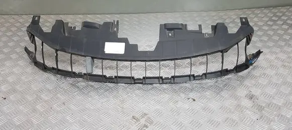Ford Fiesta Fender grill N1BB17E778A