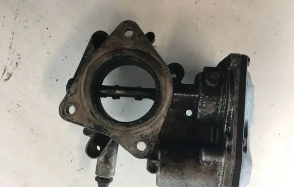 Opel Insignia A Throttle valve