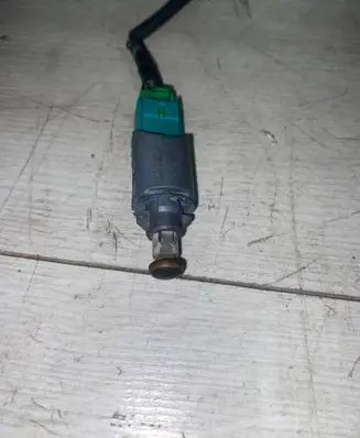 Renault Megane II Brake pedal sensor switch 8200168240B