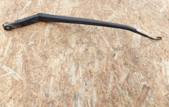 Honda FR-V Front wiper blade arm 1775SJD