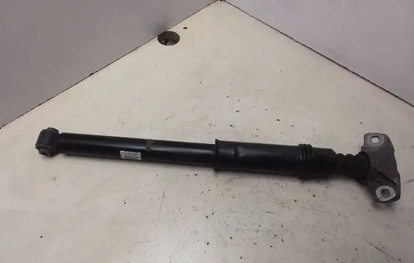 Volkswagen PASSAT B7 Rear shock absorber/damper