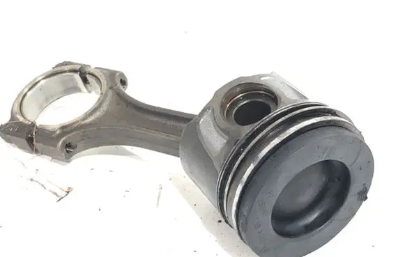 Peugeot 4007 Piston with connecting rod 4HN