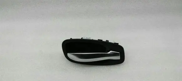 BMW 5 E60 E61 Front door interior handle 1360536