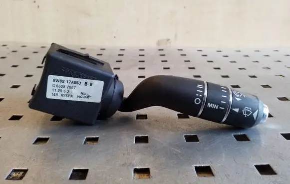 Jaguar XF X250 Wiper control stalk 8W8317A553BB