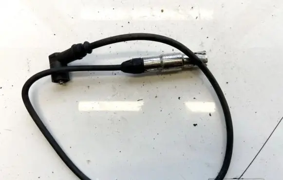 Volkswagen Golf IV Ignition plug leads 037035255