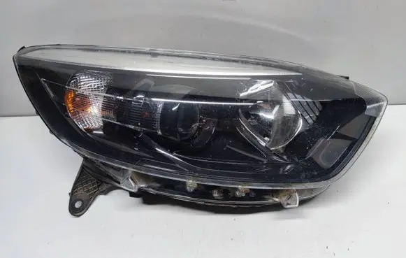 Renault Captur Headlight/headlamp 260105066R