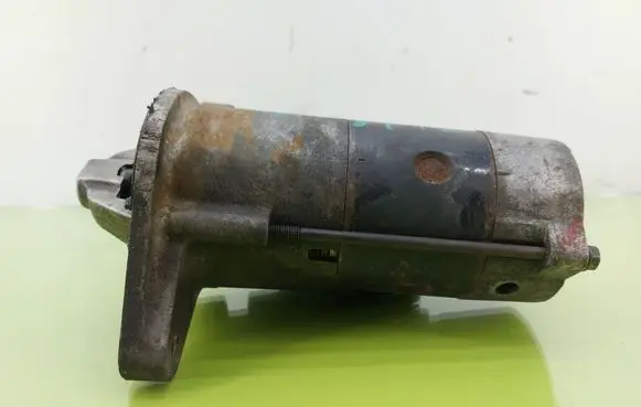 Mazda 5 Starter motor M002T88671