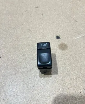 Volvo 850 Seat heating switch 9148765 94W17K