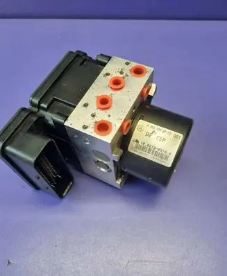 Mercedes-Benz C W204 ABS Pump A2044313712 10021203194 A2045455132
