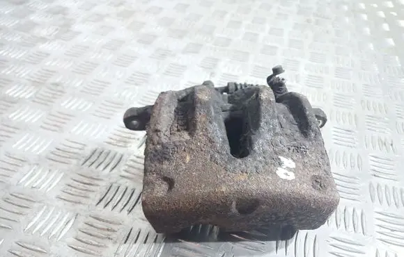 Land Rover Discovery 3 - LR3 Front brake caliper