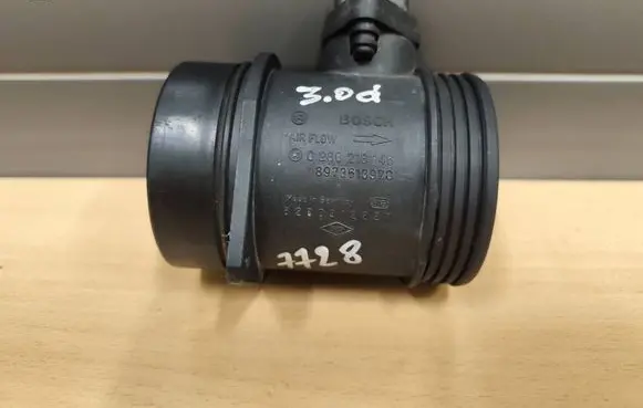 Renault Espace - Grand espace IV Mass air flow meter 0280218146 8200312227 8973613970