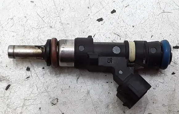 Mitsubishi Lancer Evolution Fuel injector