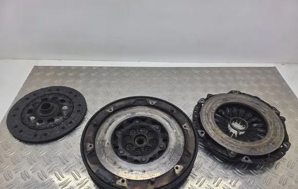 BMW 3 E90 E91 Clutch set kit 7567831