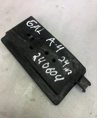 Audi A4 S4 B9 8W Other under body part 8w0804647