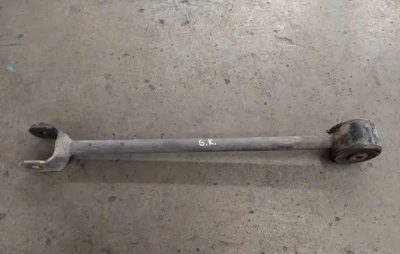 KIA Sportage Rear upper control arm/wishbone