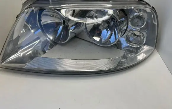 Volkswagen Sharan Headlight/headlamp 7M3941015AA 0301182201
