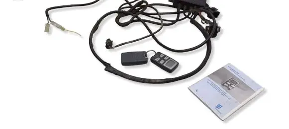 Opel Vivaro Auxiliary heating control unit/module 221000310715