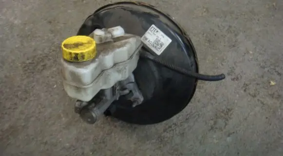 Volkswagen Polo V 6R Brake booster 6R1614105F