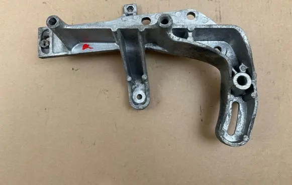 Ligier JS 50 Engine mounting bracket 012979