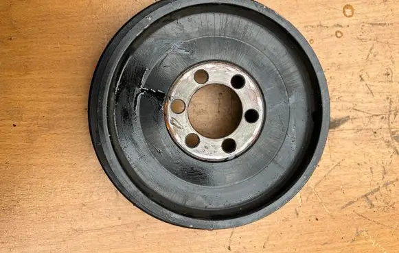 BMW 1 E82 E88 Crankshaft pulley 7593698