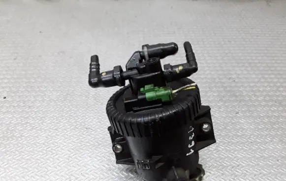 Peugeot 307 Fuel filter housing 9642105180C