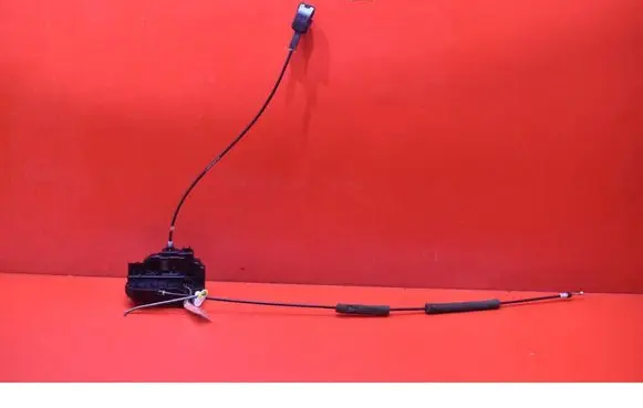 Nissan Note (E11) Front door lock