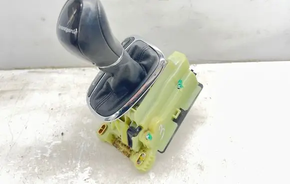 Mercedes-Benz CLK A209 C209 Gear shifter/selector A2032672524